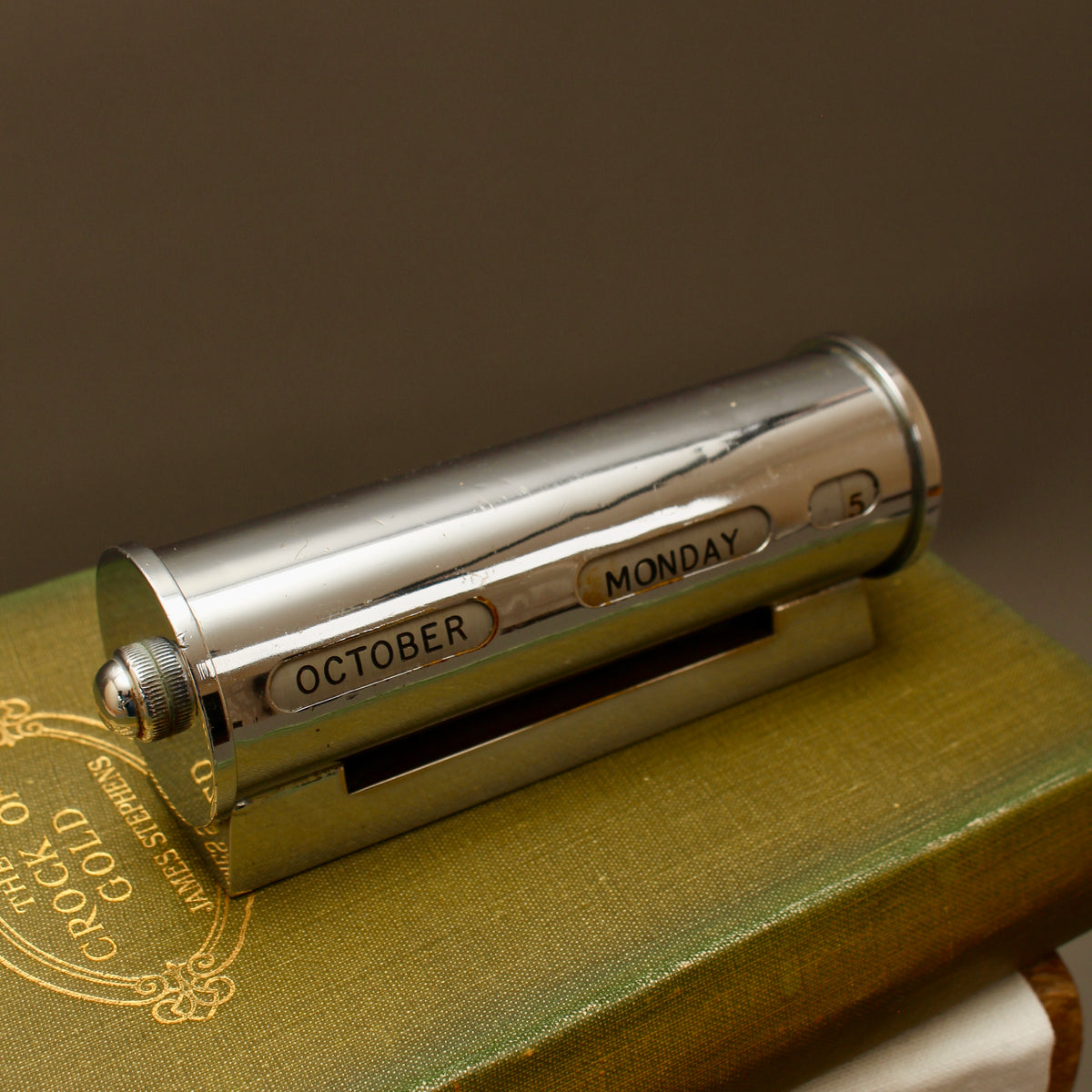 Mid-Century Chrome Cylinder Perpetual Desk Calendar | 1950s Metal Roller Calendar