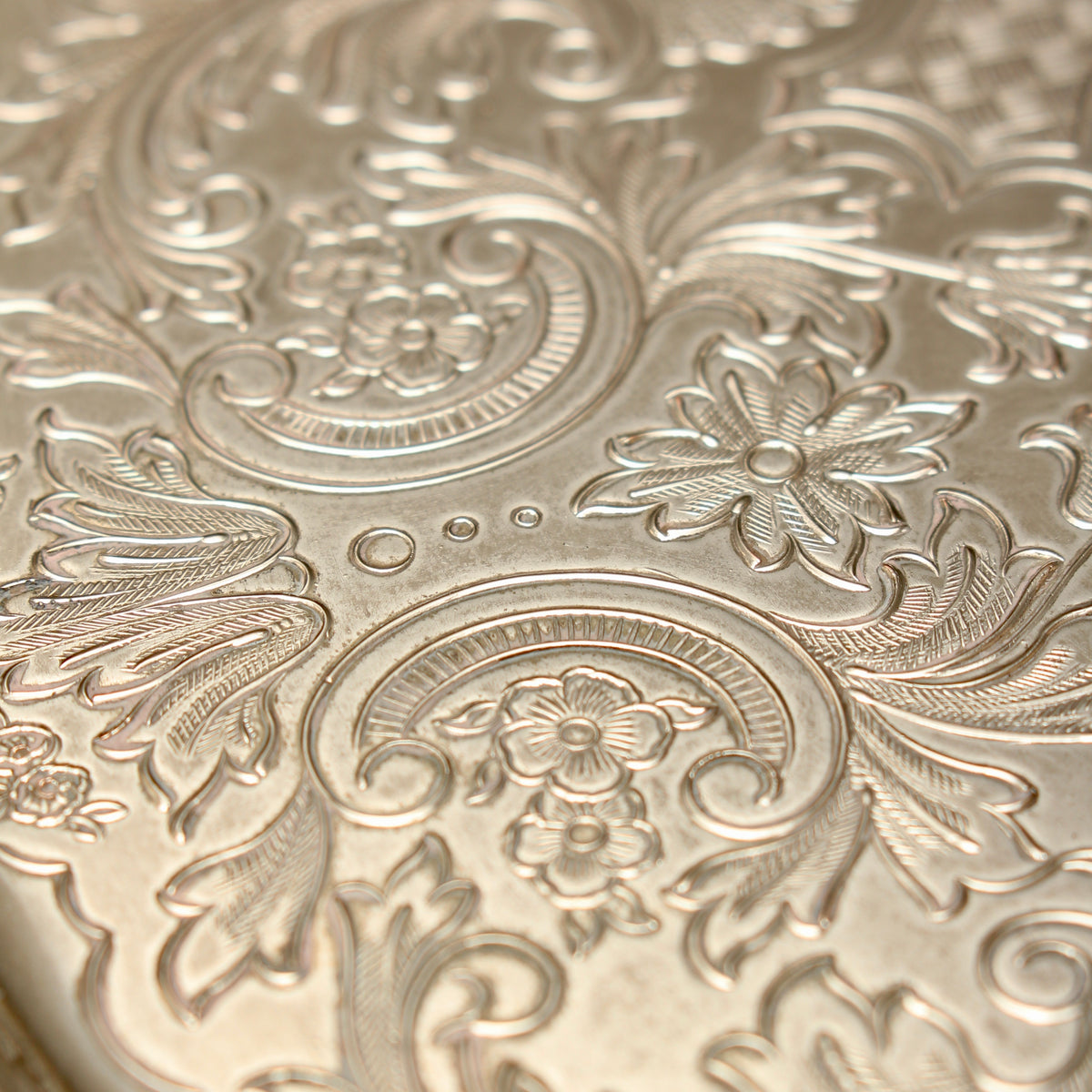Vintage Ianthe Birmingham Silver Plated Drinks Waiter | 8.5-Inch Chased Salver Tray