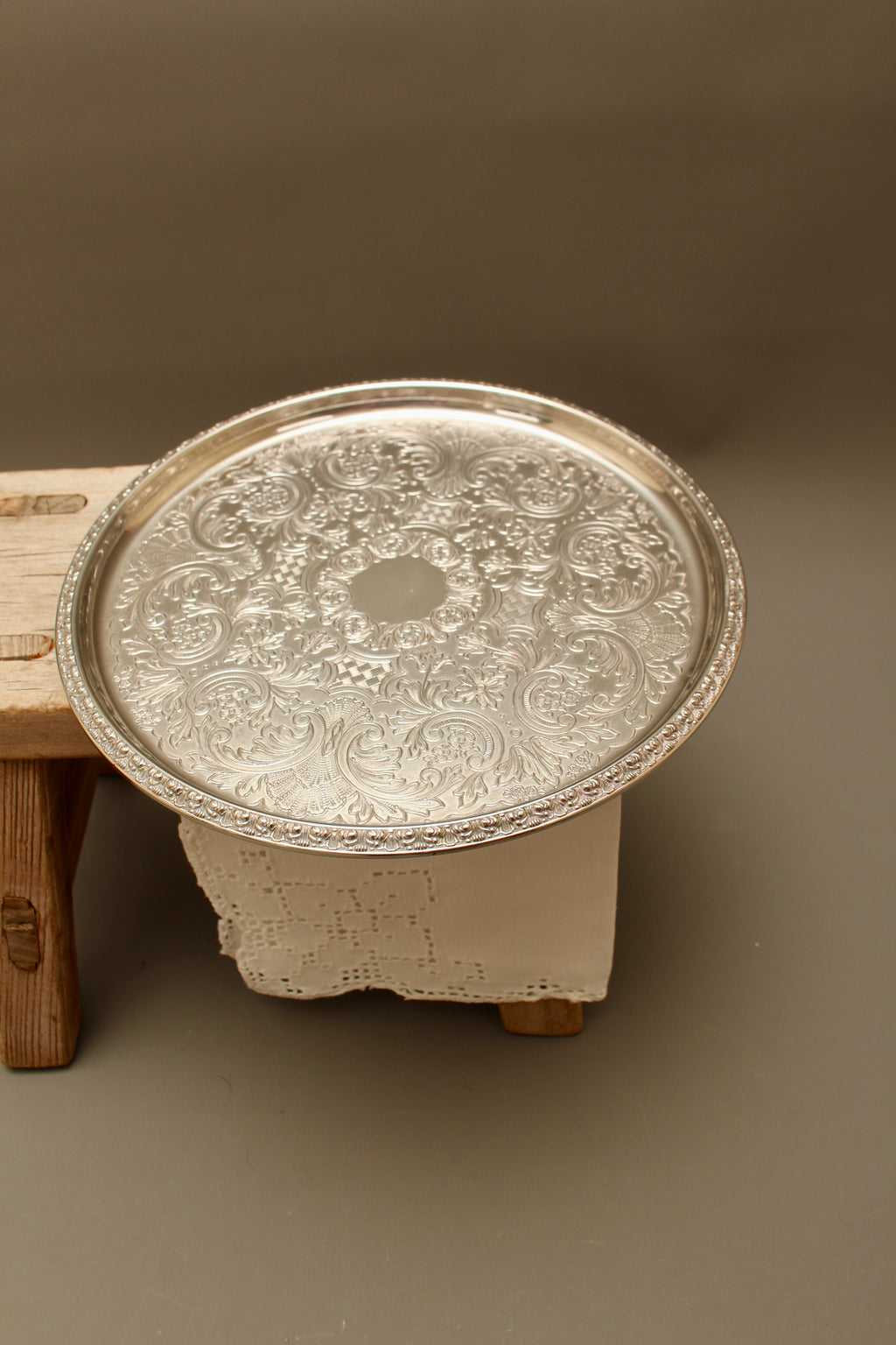 Vintage Ianthe Birmingham Silver Plated Drinks Waiter | 8.5-Inch Chased Salver Tray