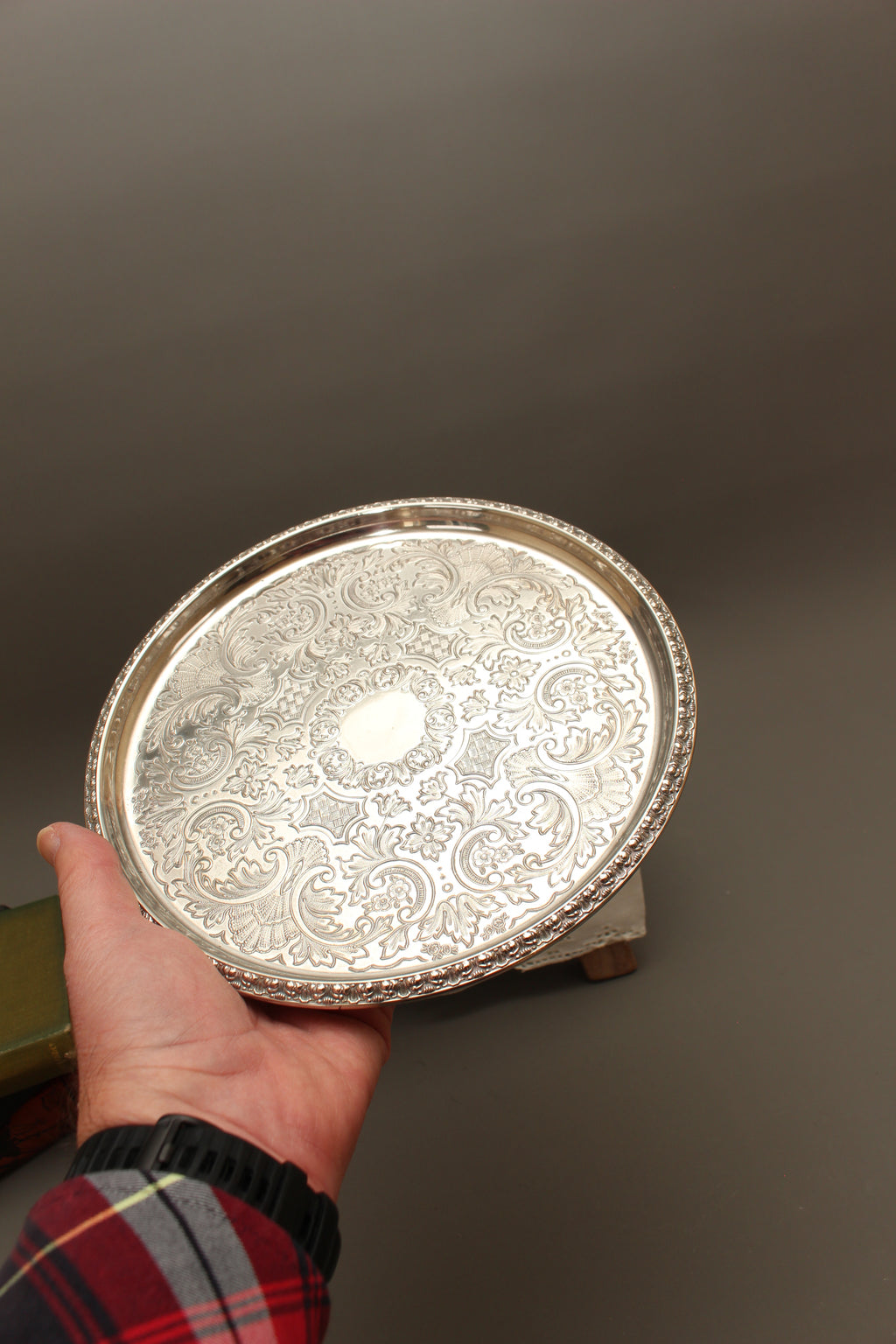Vintage Ianthe Birmingham Silver Plated Drinks Waiter | 8.5-Inch Chased Salver Tray