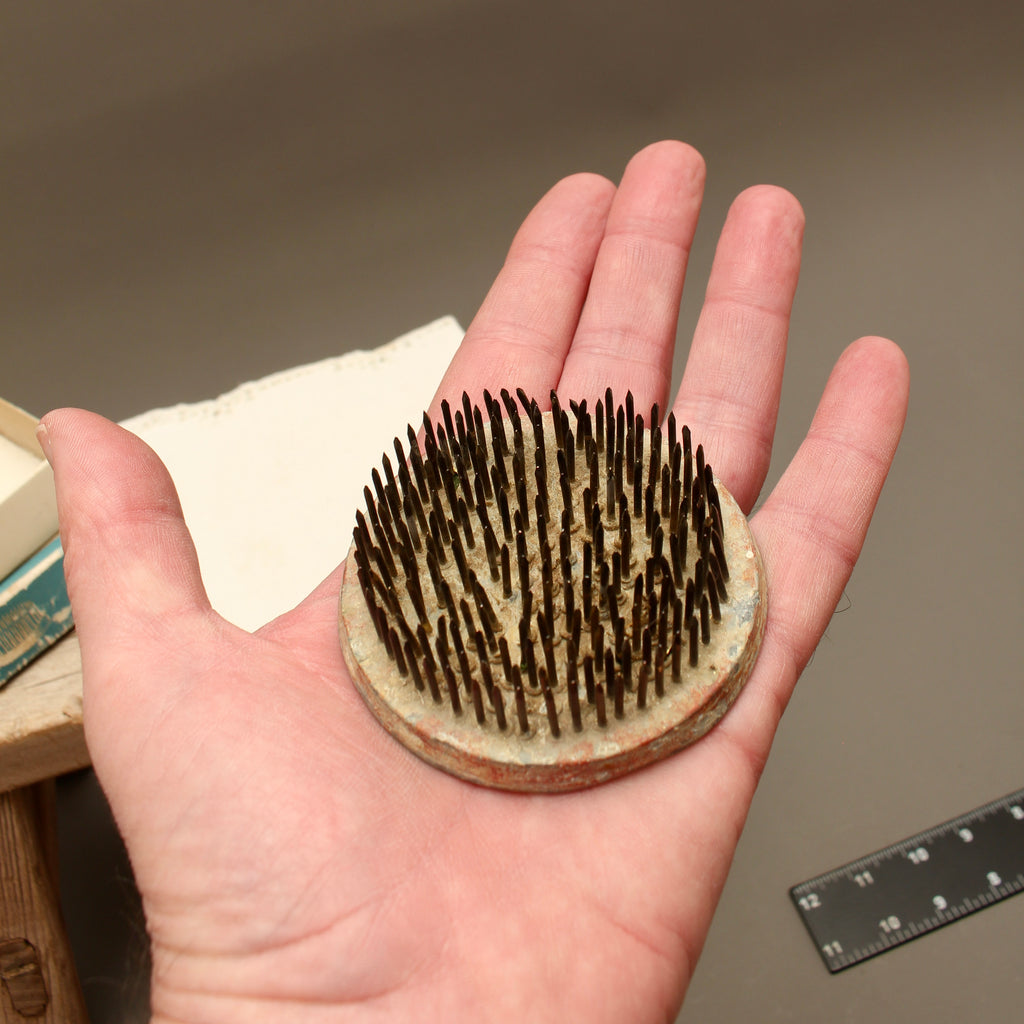 Vintage Boxed Pollards Large Spiked Flower Frog – Mid-Century 3.3 Inch Kenzan