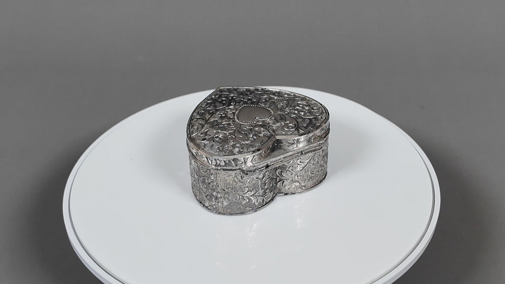 Vintage Viners Silver Plated Heart Trinket Box - Mid-Century Repousse Jewellery Casket