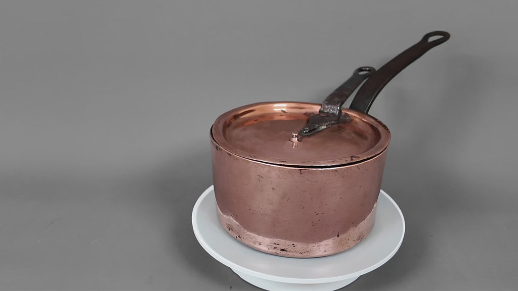 Antique Trinity College Cambridge Copper Saucepan & Lid (1901) | Collegiate Kitchenalia