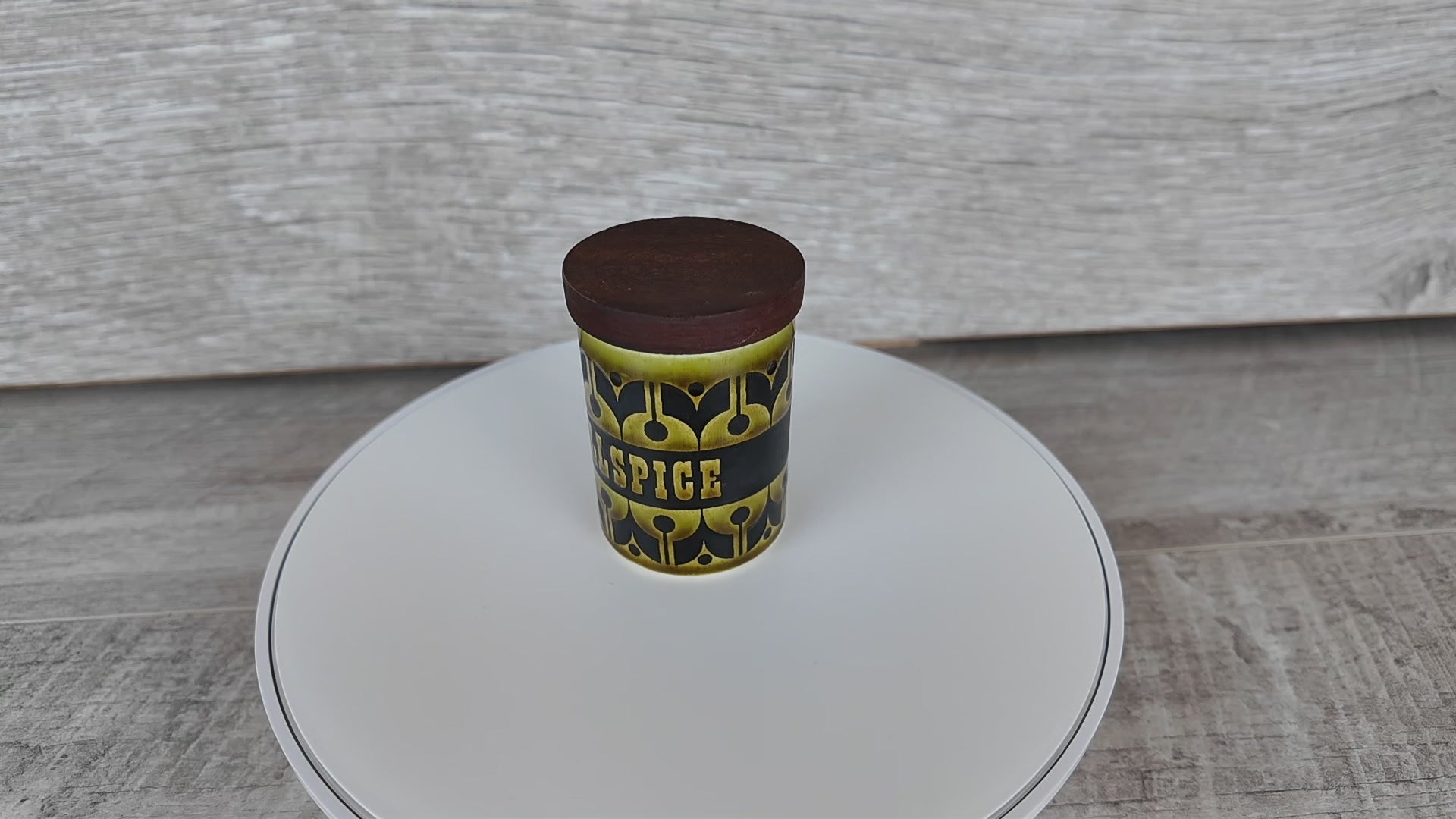 Vintage Hornsea Green Heirloom Spice Jar Allspice Replacement Pot 1970s