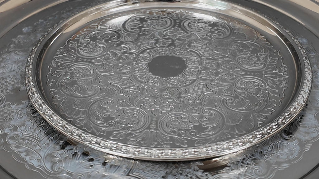 Vintage Ianthe Silver-Plated Round Salver – Ornate Engraved Drinks Gallery Tray